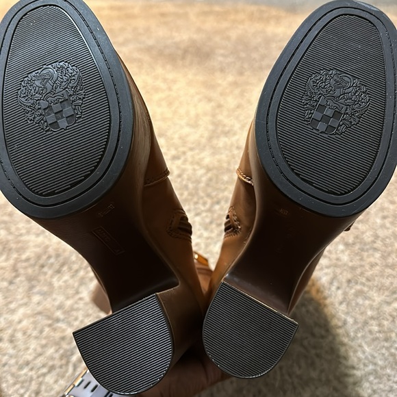 Vince Camuto Illishal Women’s Boots. - Picture 4 of 5